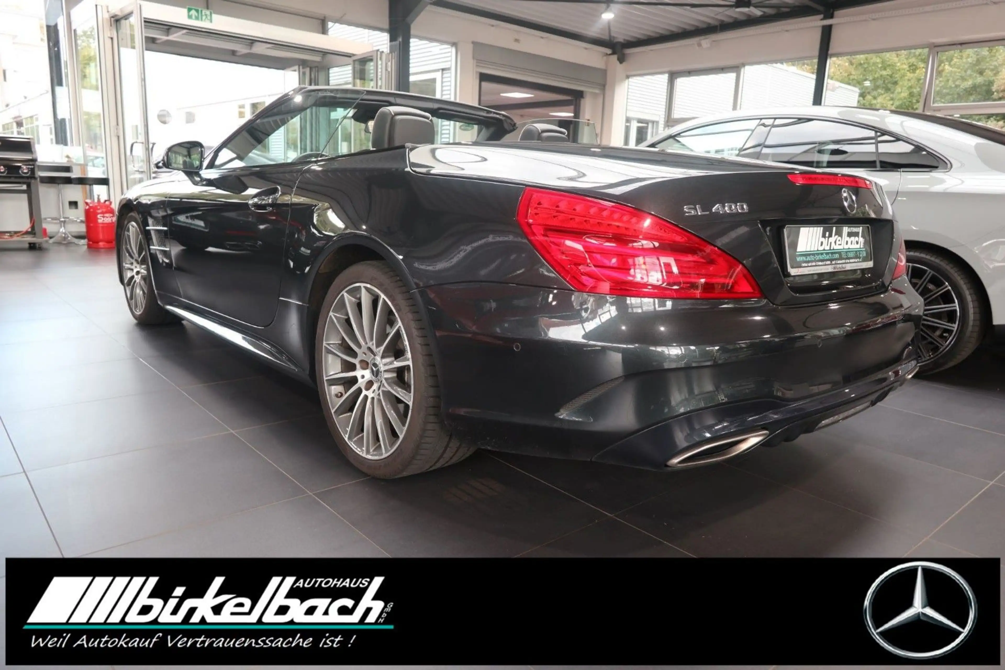 Mercedes-Benz SL 400 AMG Airscarf Sitzklima Pano Ambiente — photo 2
