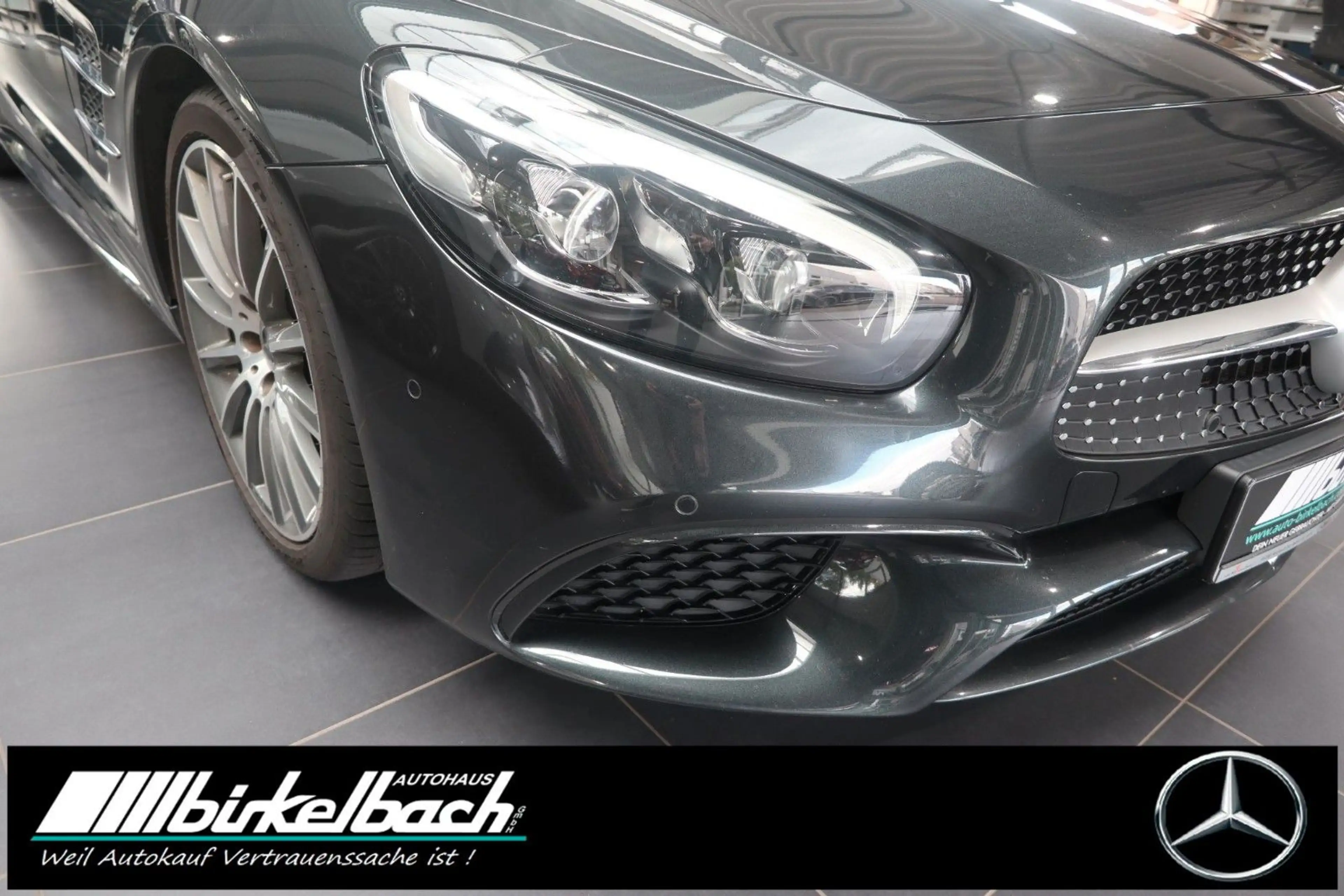 Mercedes-Benz SL 400 AMG Airscarf Sitzklima Pano Ambiente — photo 15