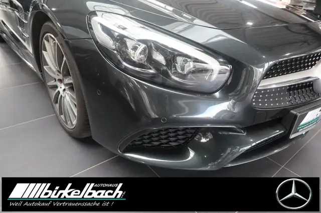 Mercedes-Benz SL view 15