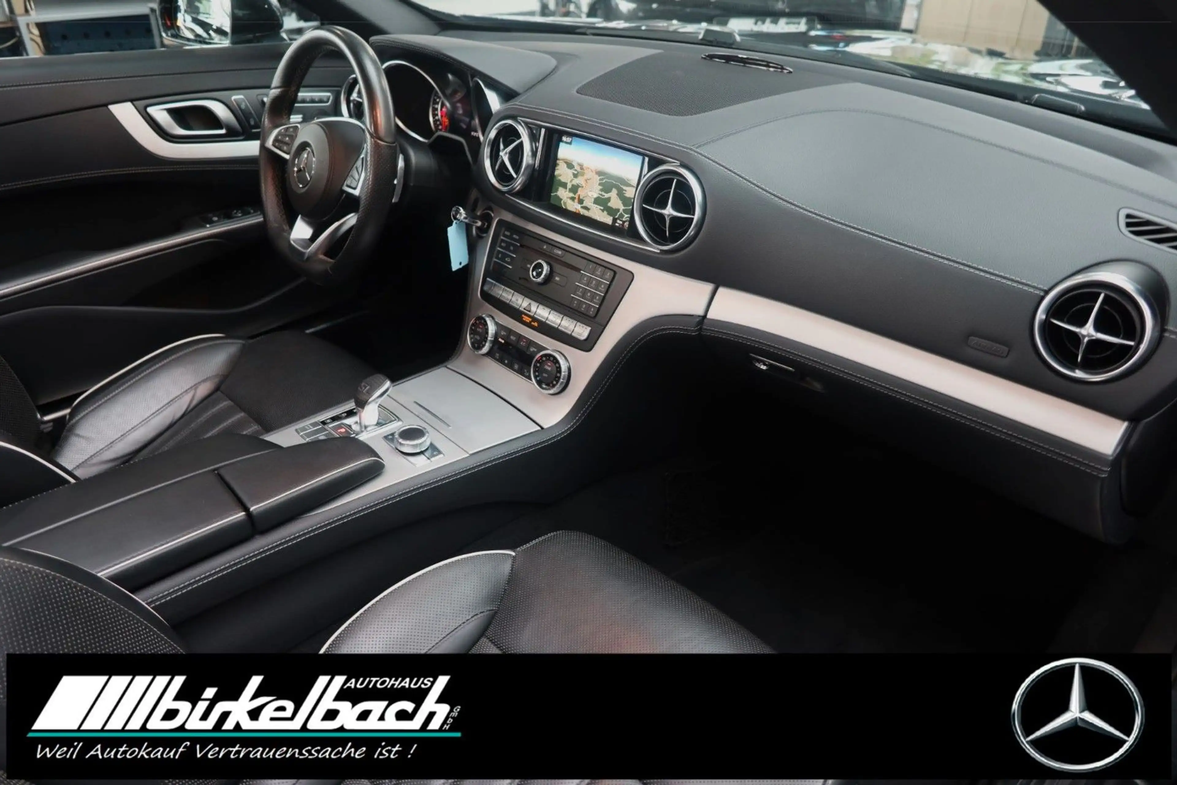 Mercedes-Benz SL 400 AMG Airscarf Sitzklima Pano Ambiente — photo 10