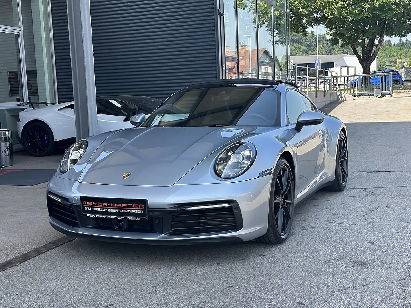 Porsche 911 Carrera 4 Coupe S PDK mit Approved, Service neu... Silber - 2