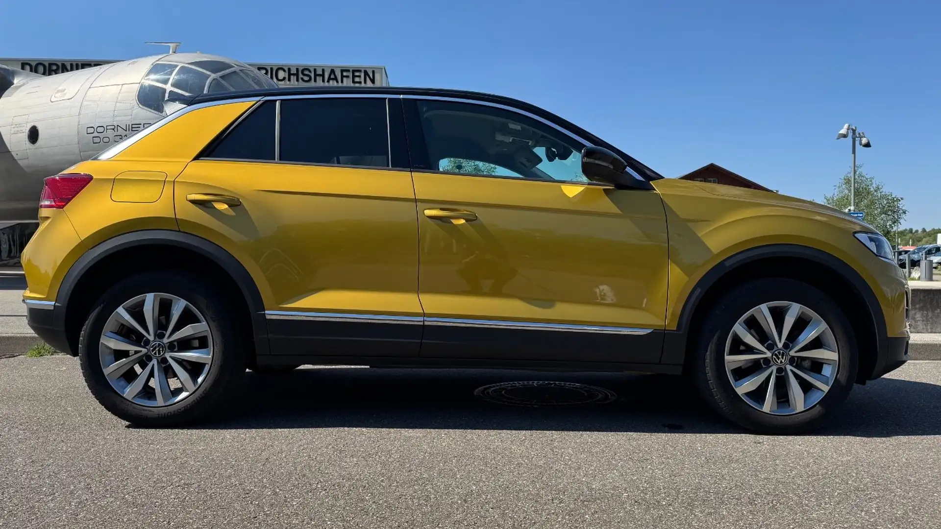 Volkswagen T-Roc Style AHK/DSG/LED/1.Hand/8-fach Gelb - 2