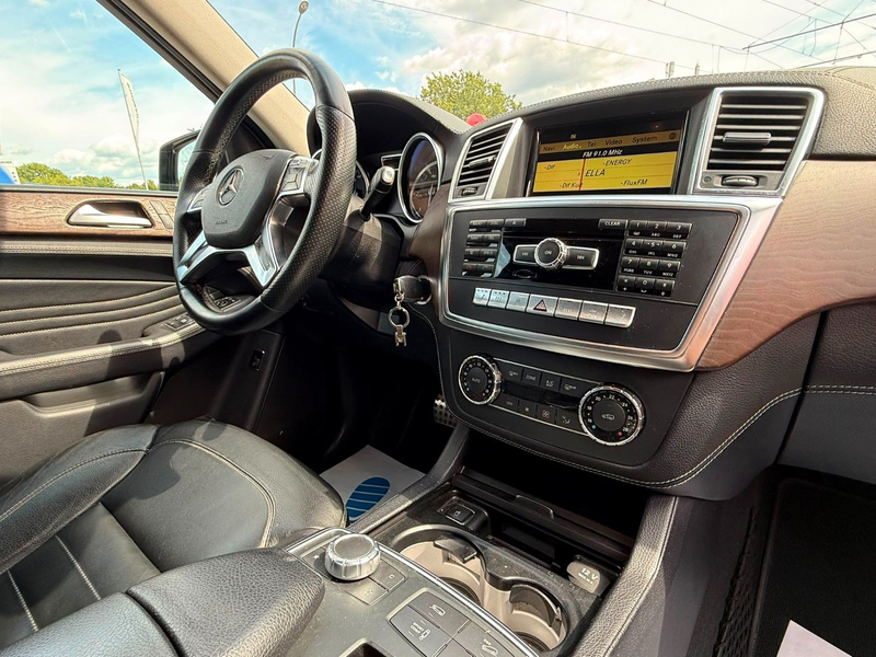 Mercedes-Benz ML 350 CDI BlueTec 4Matic**TÜV NEU*4X4** — photo 17