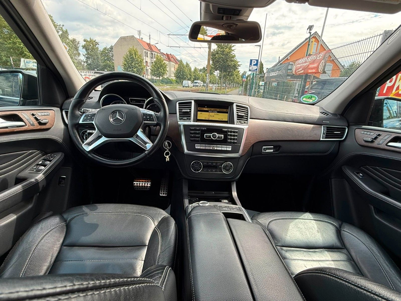 Mercedes-Benz ML 350 CDI BlueTec 4Matic**TÜV NEU*4X4** — photo 16