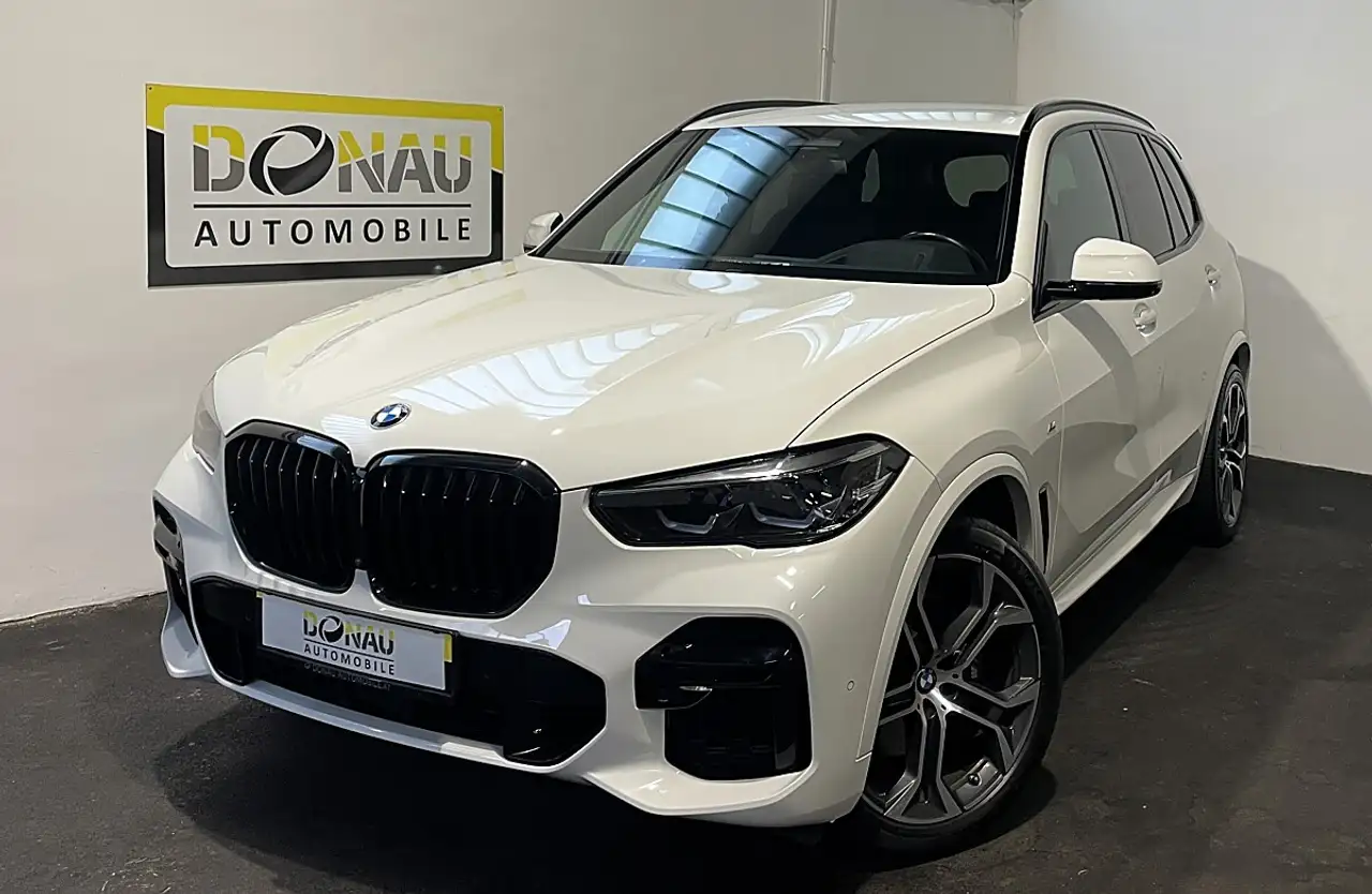 BMW X5 xDrive30d 48V Aut. * M Paket * AHK 3500kg *