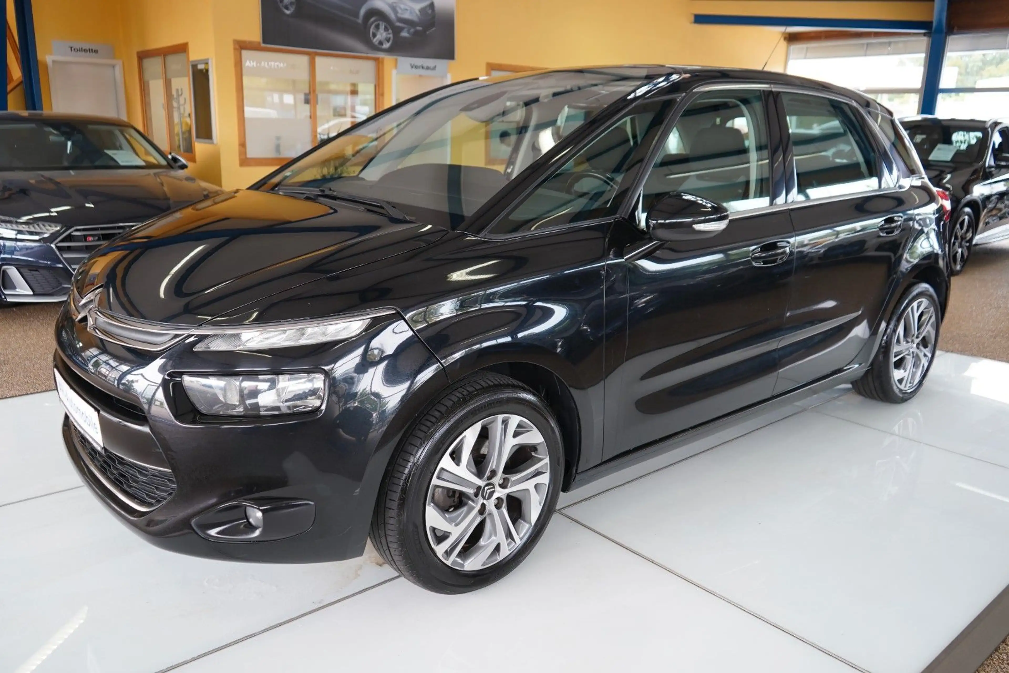 Citroen C4 Picasso /Spacetourer Selection NAVI / KLIMA