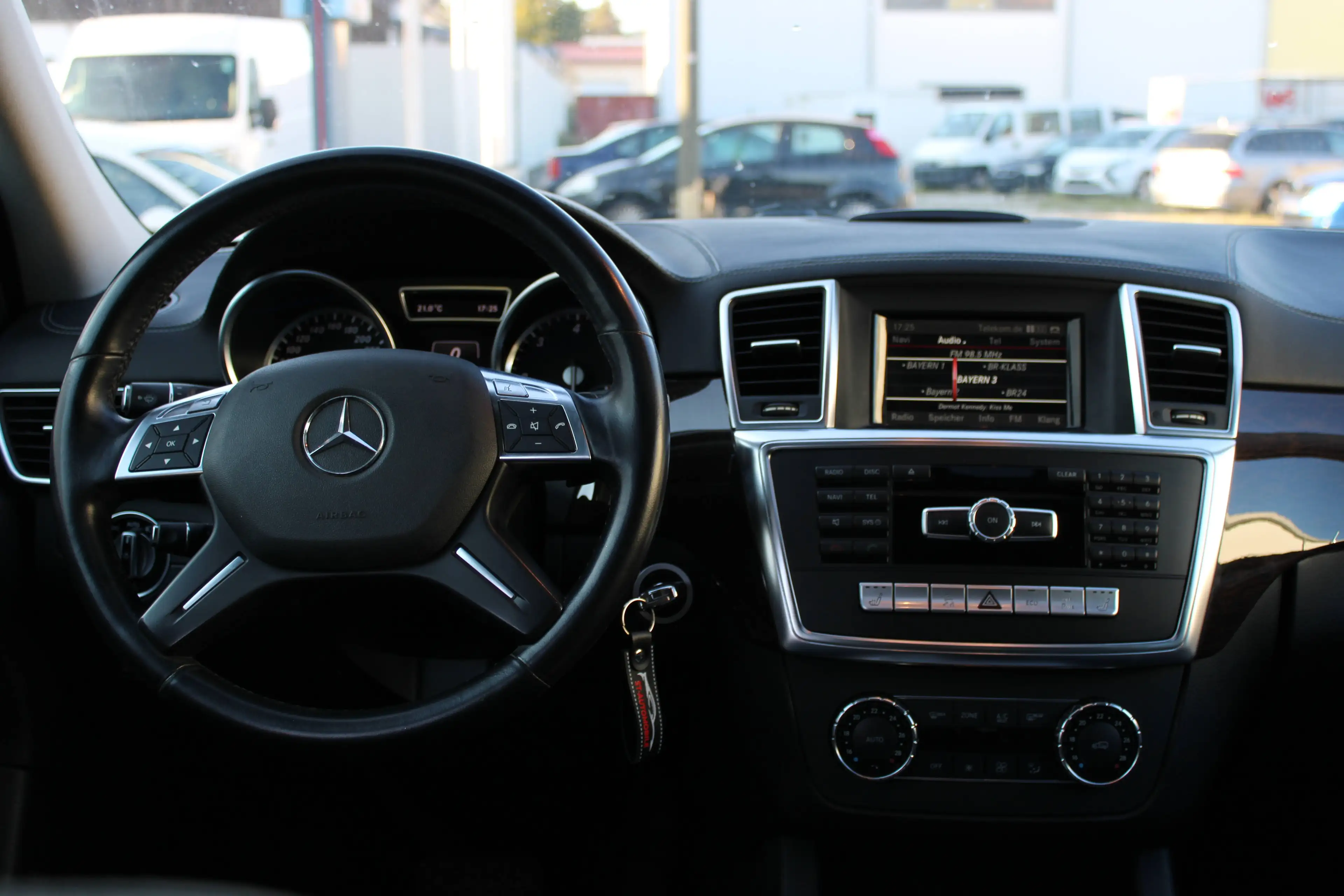 Mercedes-Benz GL 350 GL 350 BlueTec 4Matic (166.824) — photo 11