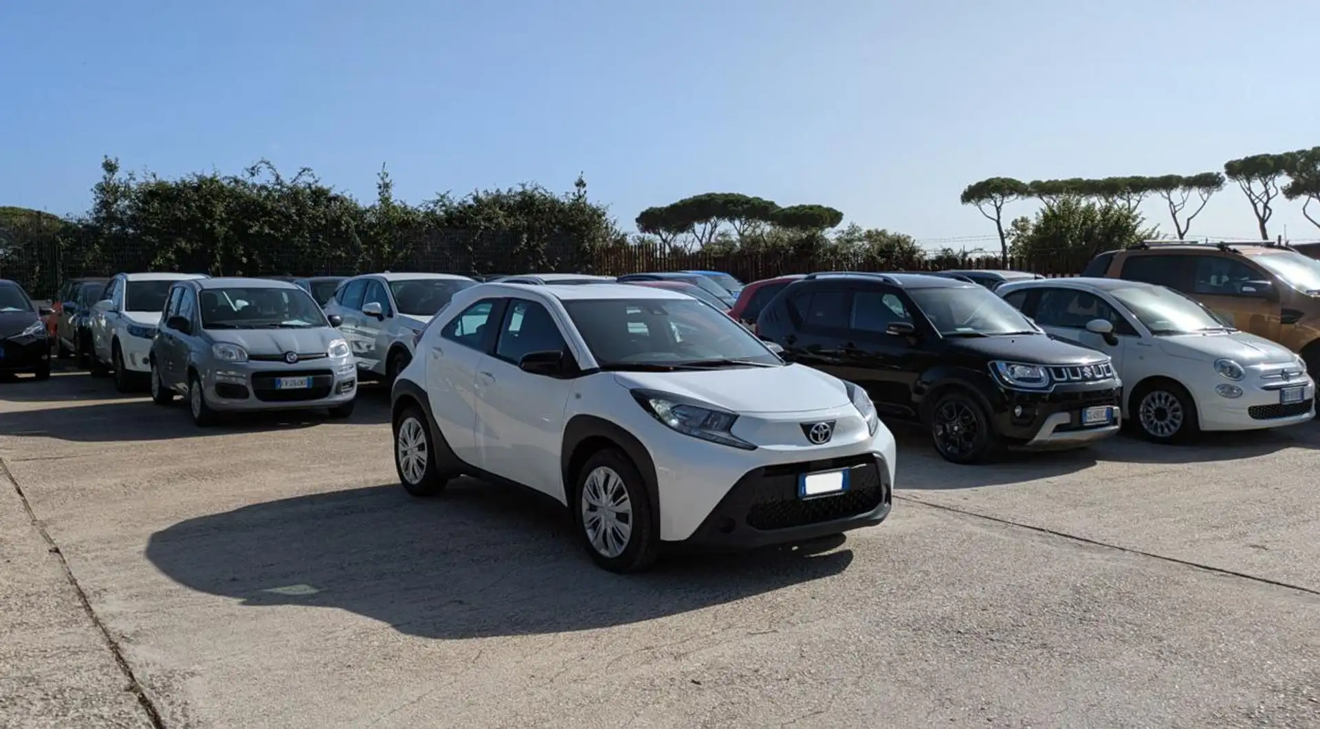 Toyota Aygo X 1.0cc 72cv SAFETYPACK ANDROID/CARPLAY Bianco - 1