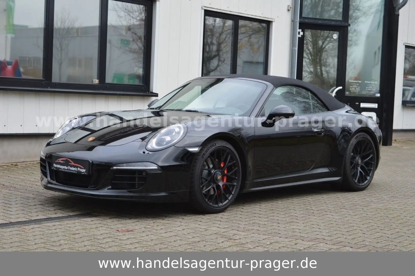 Porsche 991 911 991 Carrera 4 GTS Cabriolet 1.Hand Schwarz - 1