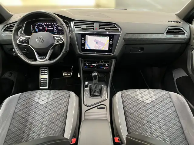 Volkswagen Tiguan view 8