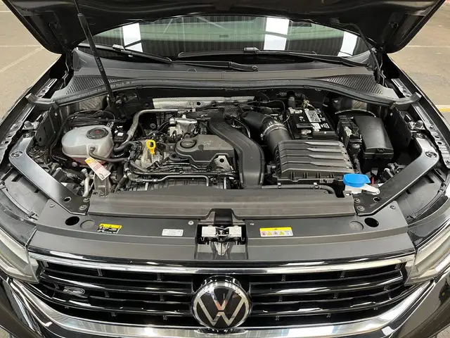 Volkswagen Tiguan view 12