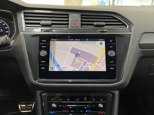 Volkswagen Tiguan view 14