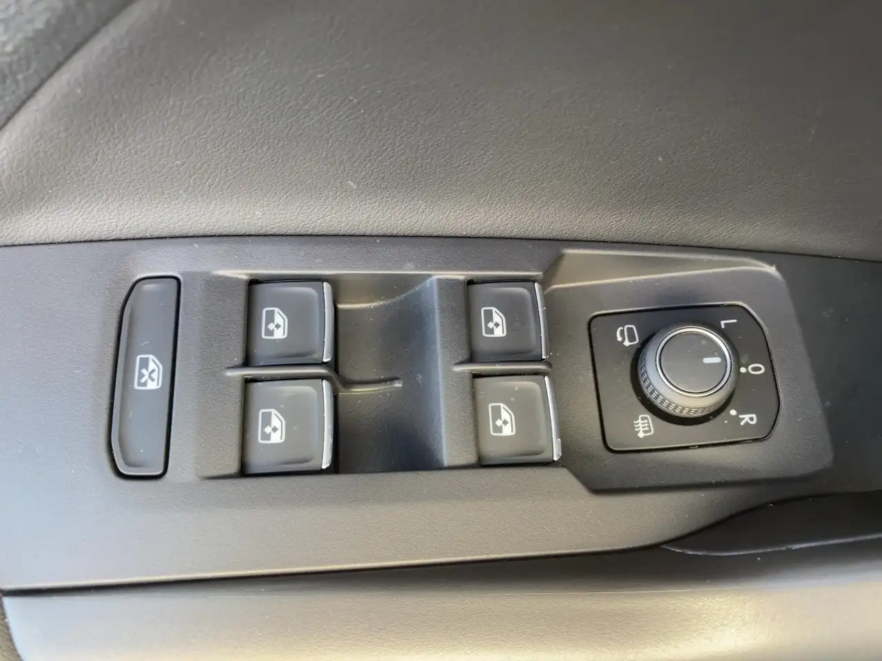 Volkswagen T-Cross Goal *ACC*LED*PDC*Apple*SHZ*Allwetter* 7