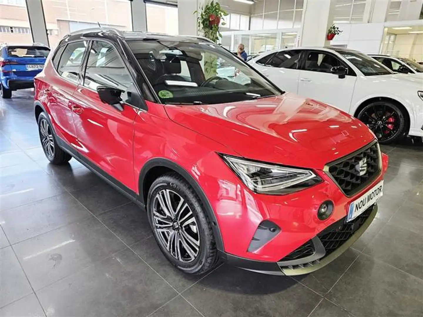 SEAT Arona 1.0 TSI S&S FR XM 115 Rojo - 2