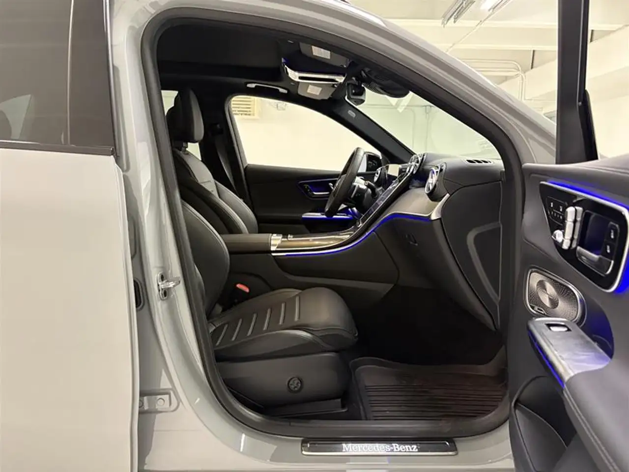 Mercedes-Benz GLC снимка Mercedes-Benz GLC