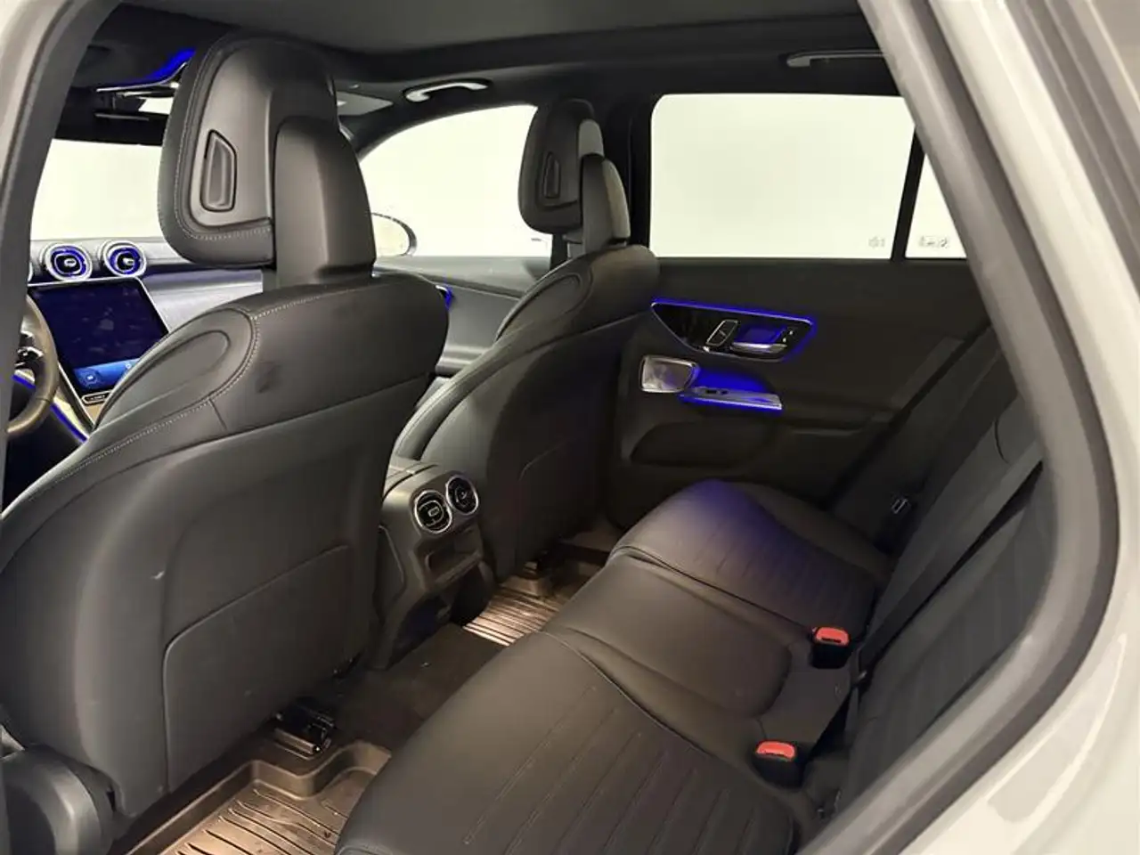 Mercedes-Benz GLC снимка Mercedes-Benz GLC
