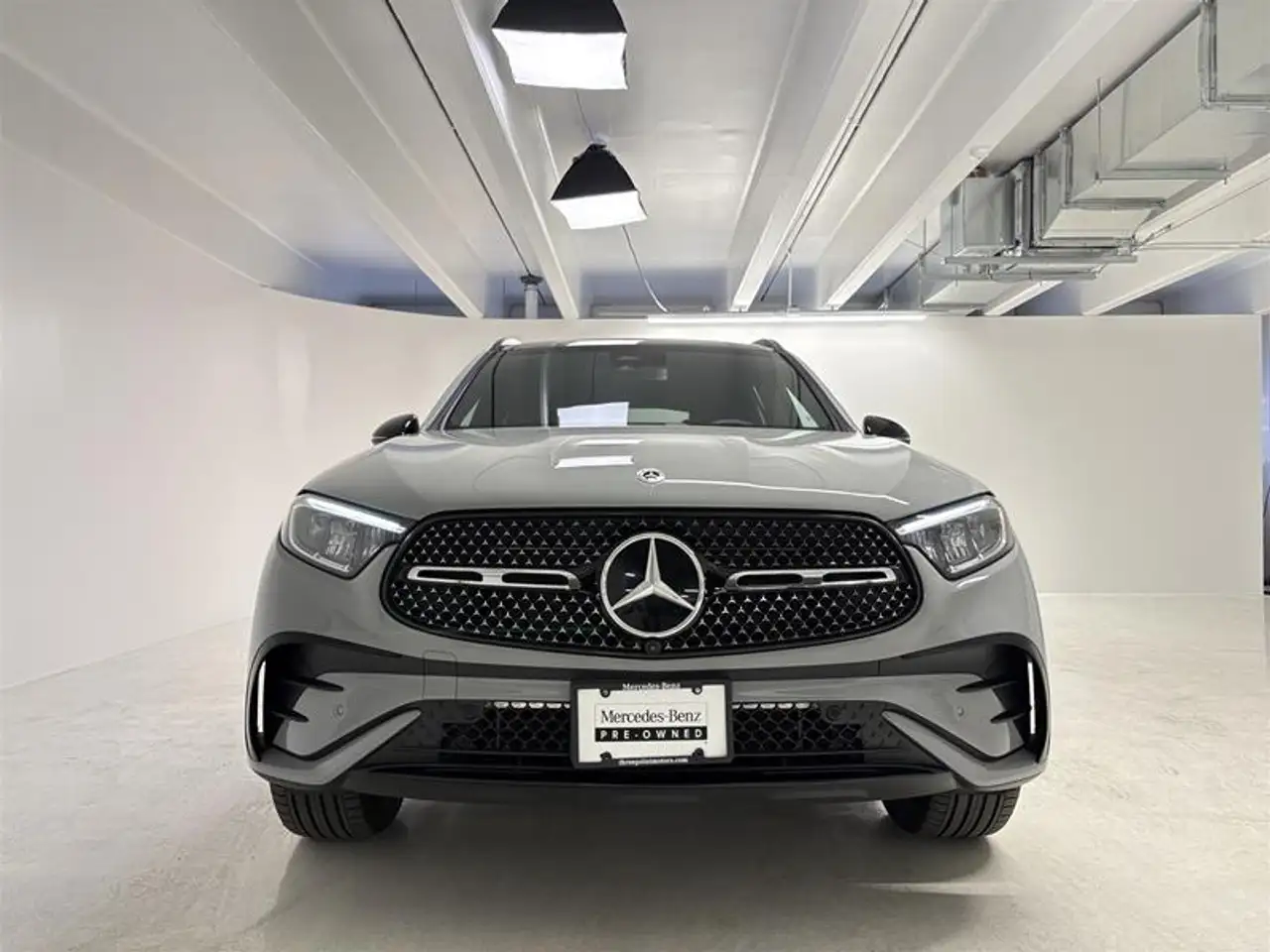 Mercedes-Benz GLC снимка Mercedes-Benz GLC