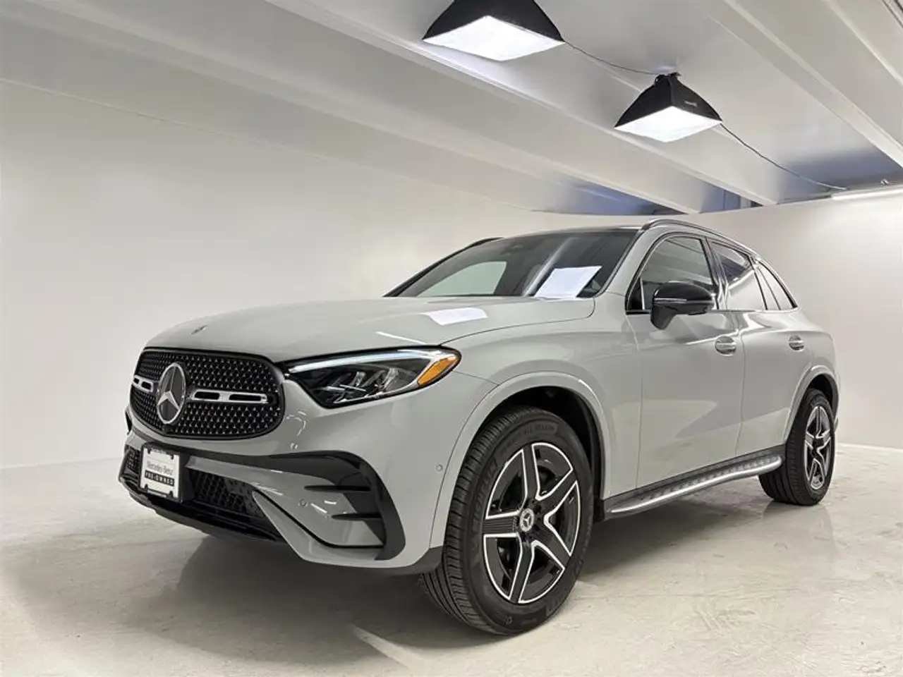 Mercedes-Benz GLC снимка Mercedes-Benz GLC