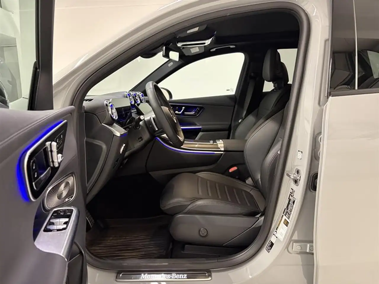 Mercedes-Benz GLC снимка Mercedes-Benz GLC
