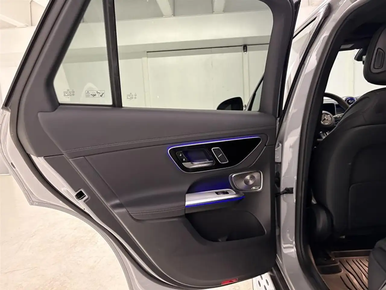 Mercedes-Benz GLC снимка Mercedes-Benz GLC
