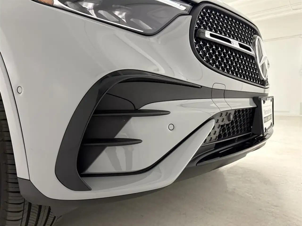 Mercedes-Benz GLC снимка Mercedes-Benz GLC