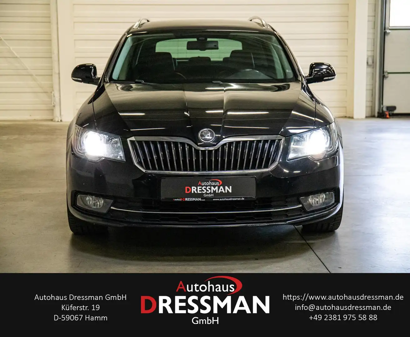 Skoda Superb DSG 2.0 TSI Elegance LEDER XENON DAB Schwarz - 2