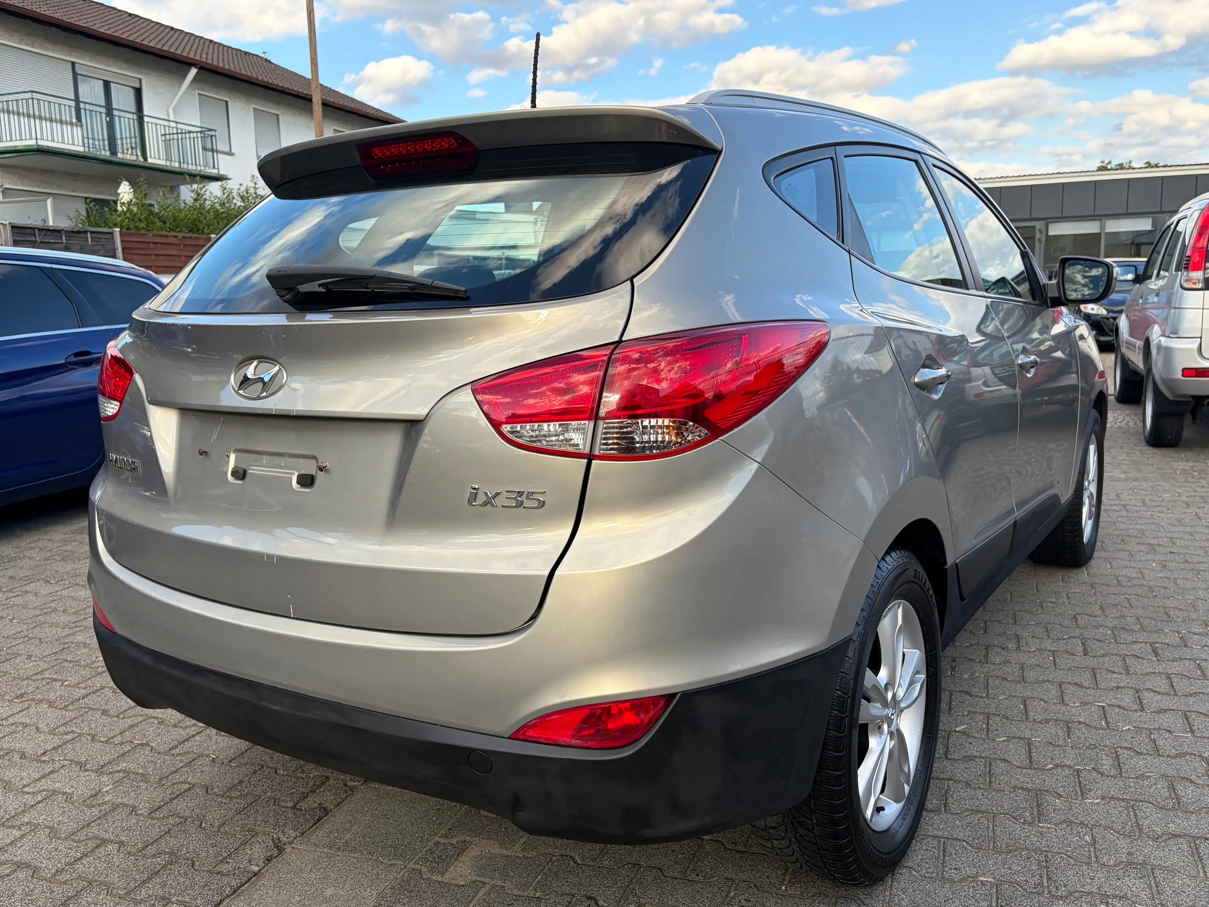 Hyundai iX35 Style 2WD*Automatik*HU/AU Neu*T.Leder* — photo 10