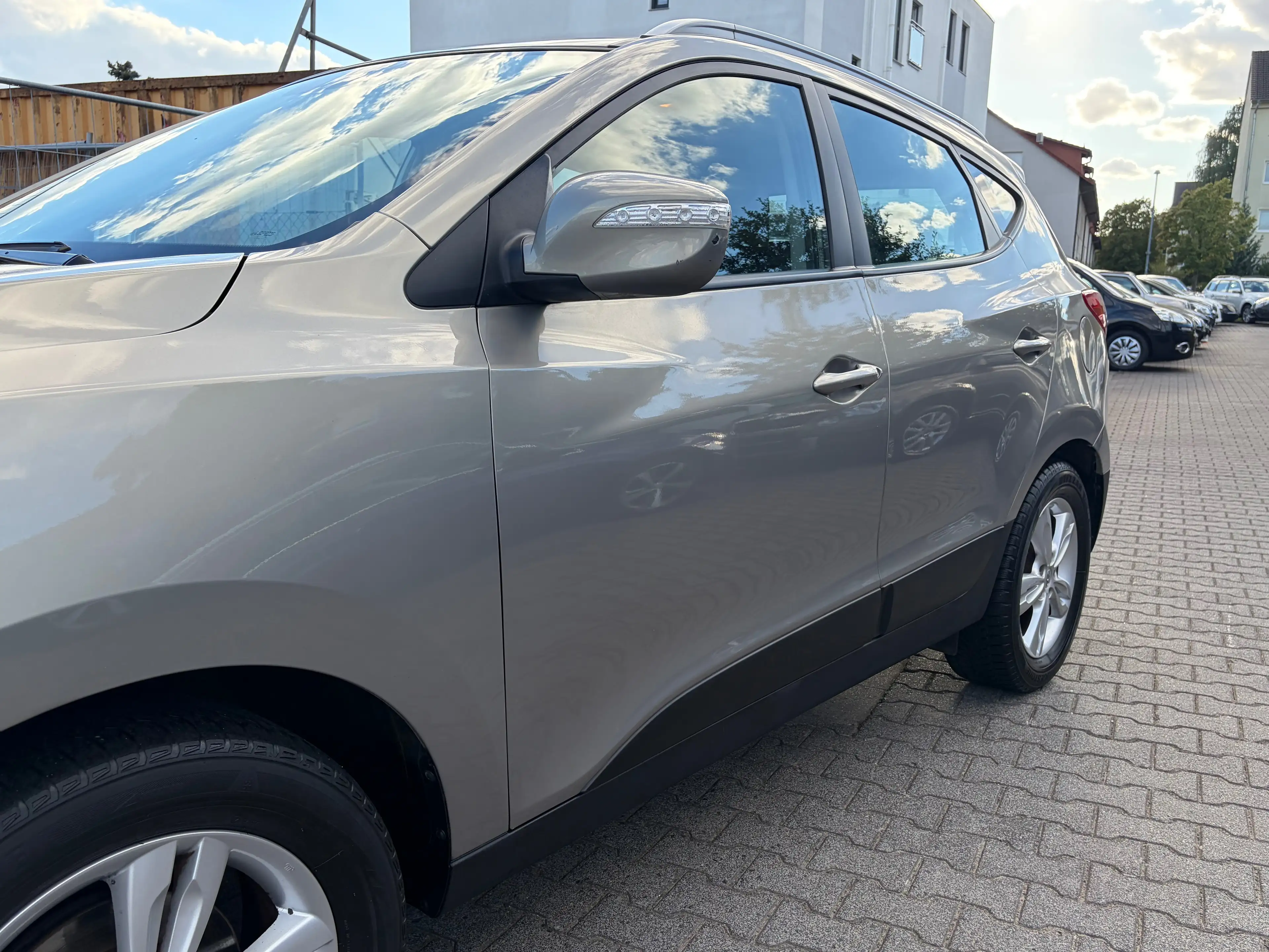 Hyundai iX35 Style 2WD*Automatik*HU/AU Neu*T.Leder* — photo 3