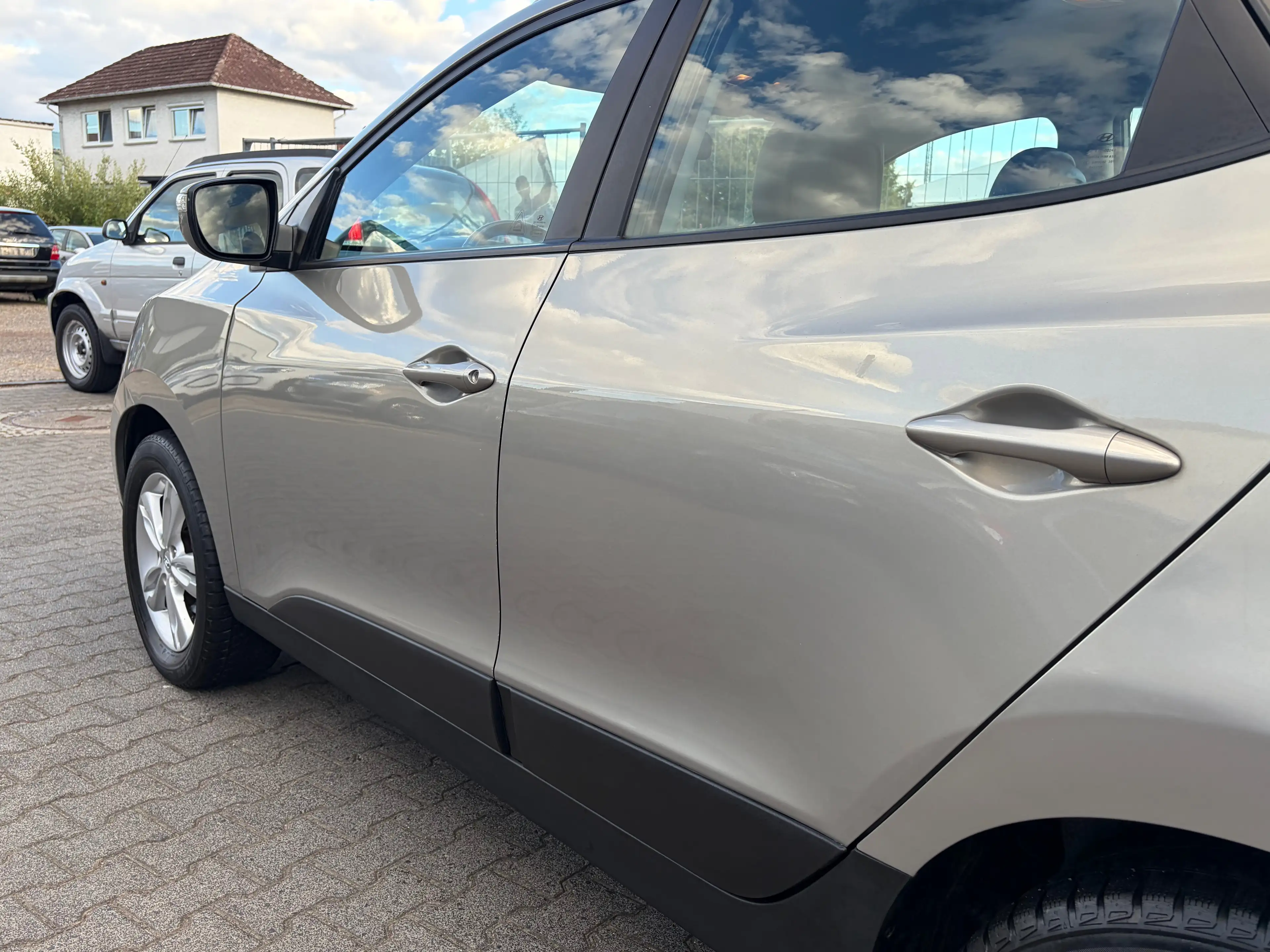 Hyundai iX35 Style 2WD*Automatik*HU/AU Neu*T.Leder* — photo 5