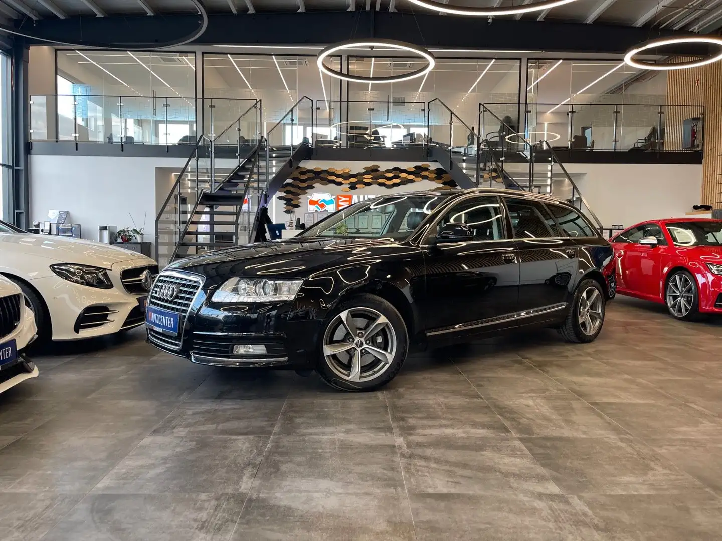 Audi A6 Avant 2.7 TDI quattro *2.Hand*Vollleder*Klima Schwarz - 1