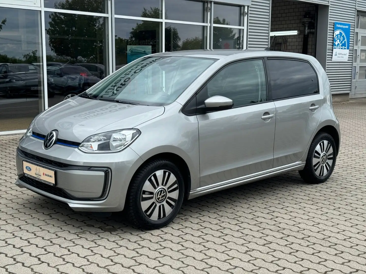 Volkswagen up! *e-up!*Style*Plus*Kamera* Silber - 2