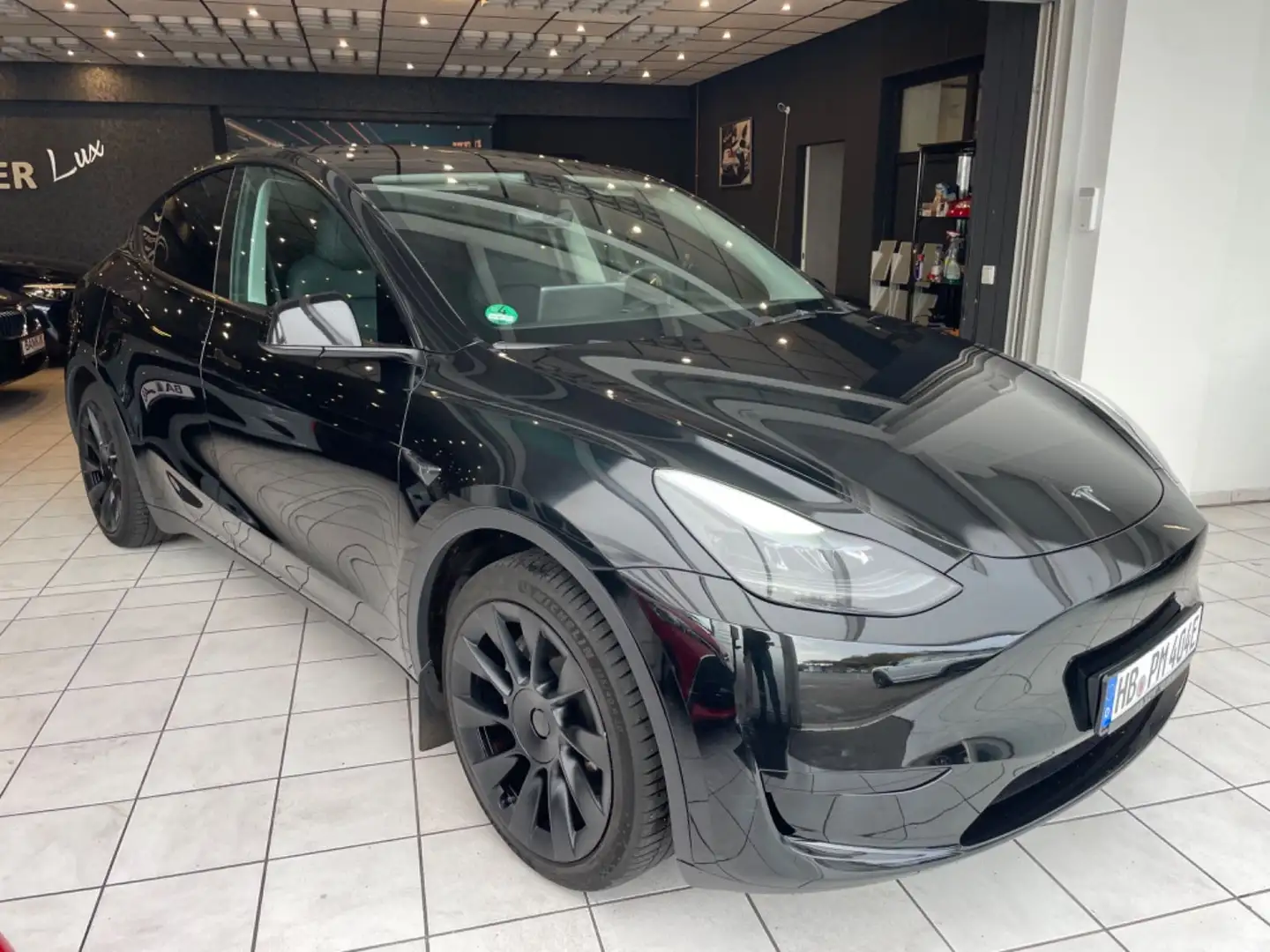 Tesla Model Y Basis RWD Garantie 1.Hand Schwarz - 2