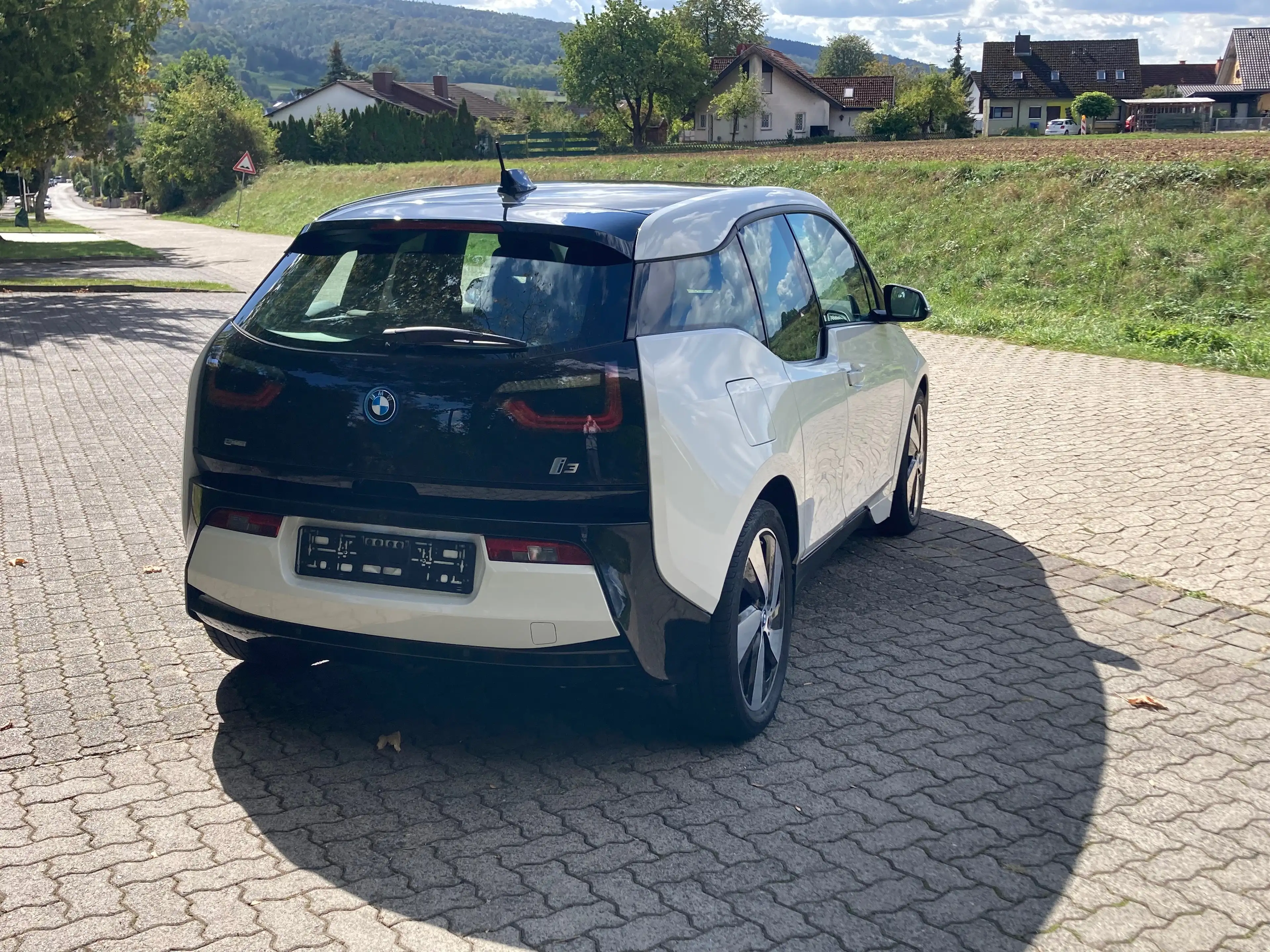 BMW i3 REX — photo 13