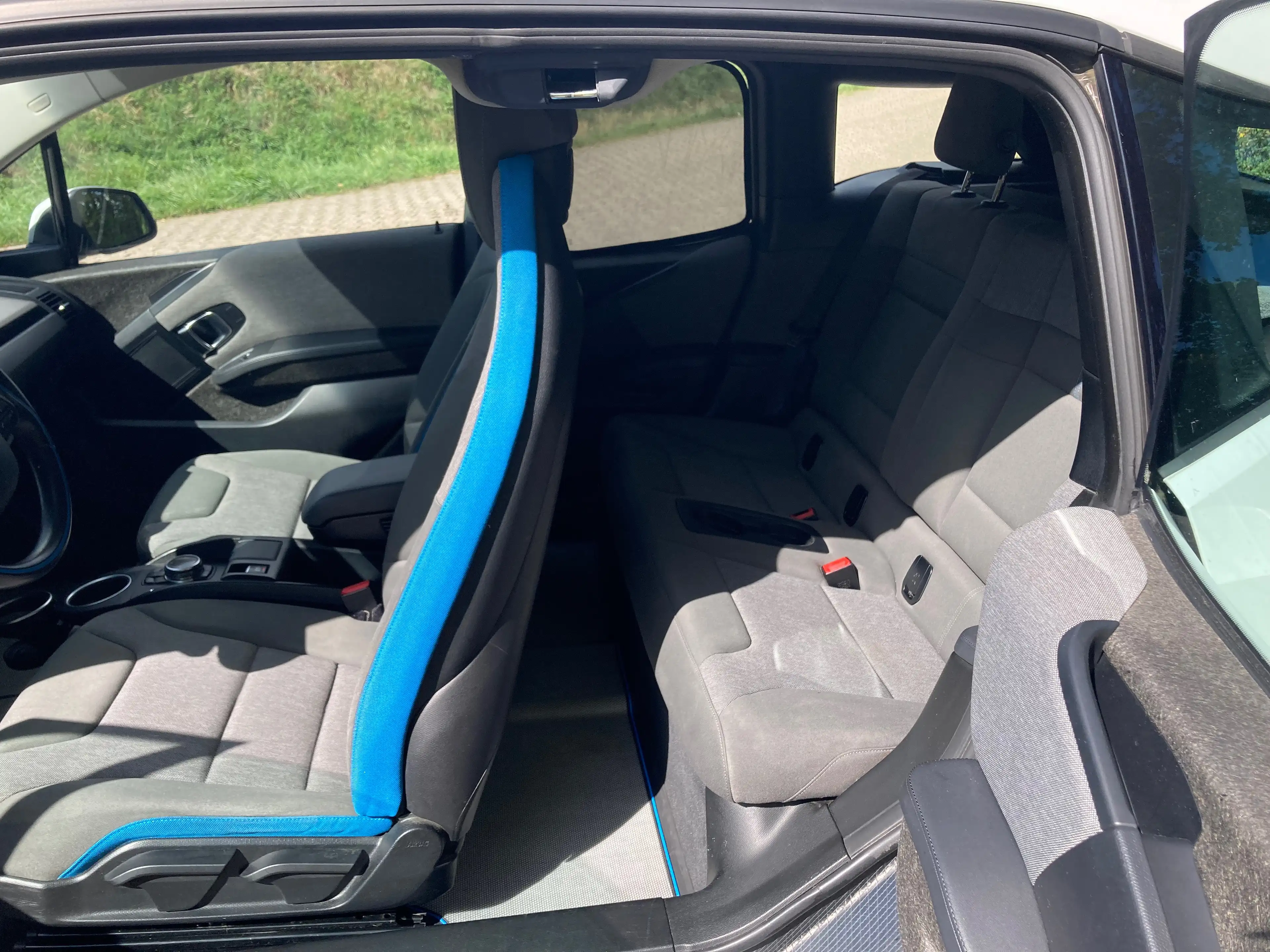 BMW i3 REX — photo 9