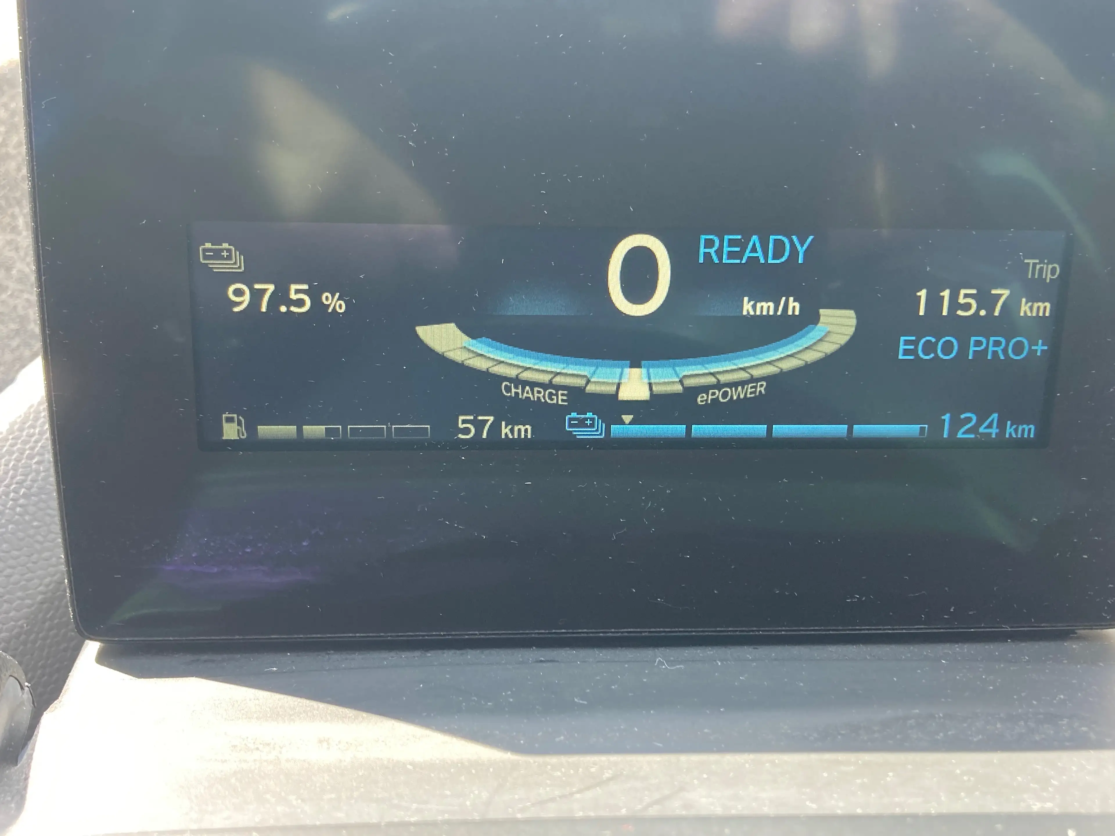 BMW i3 REX — photo 16