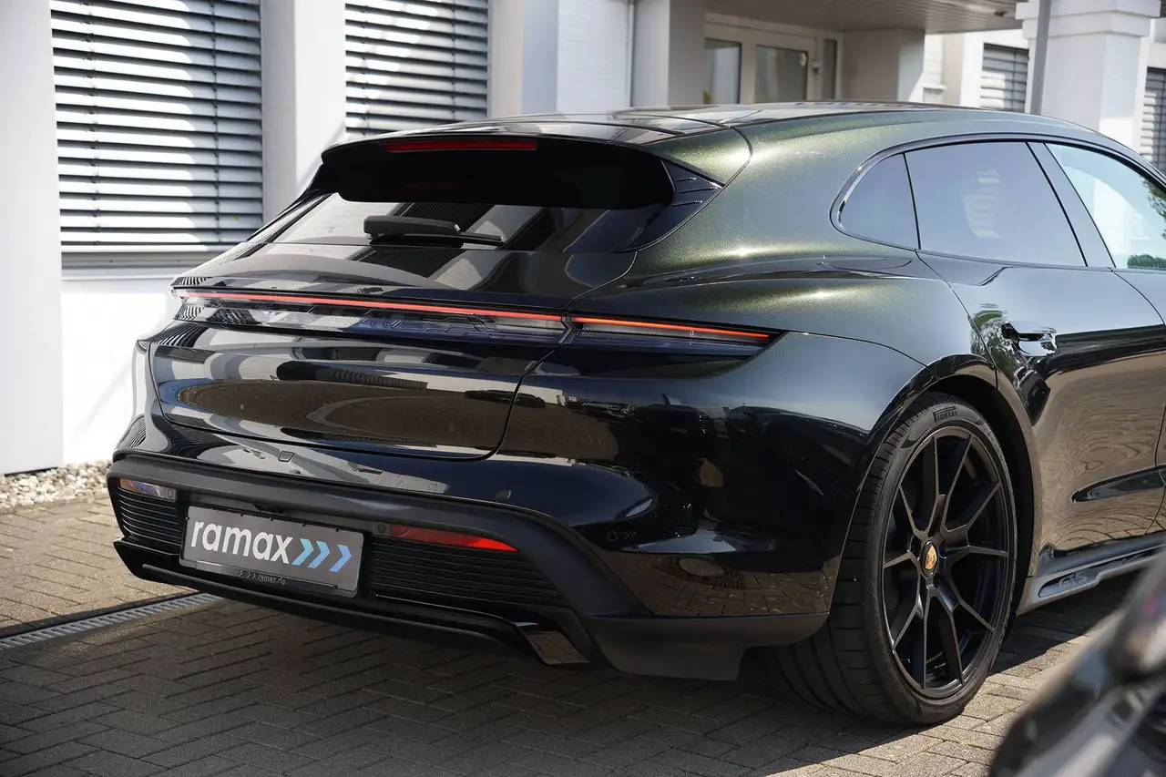 Porsche Taycan GTS Sport Turismo INDIVIDUAL DUNKELOLIVE MET., миниатюра 9