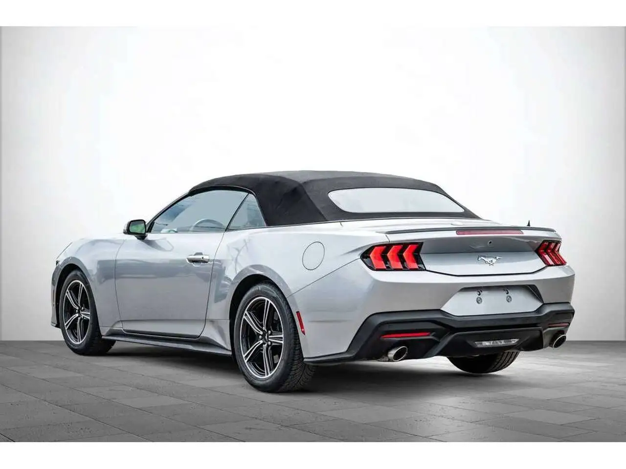 Ford Mustang снимка Ford Mustang