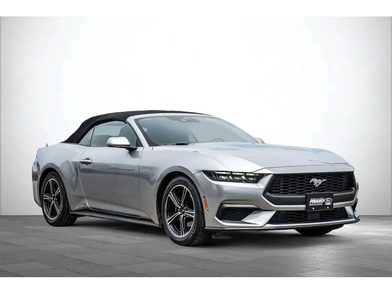 Ford Mustang снимка Ford Mustang