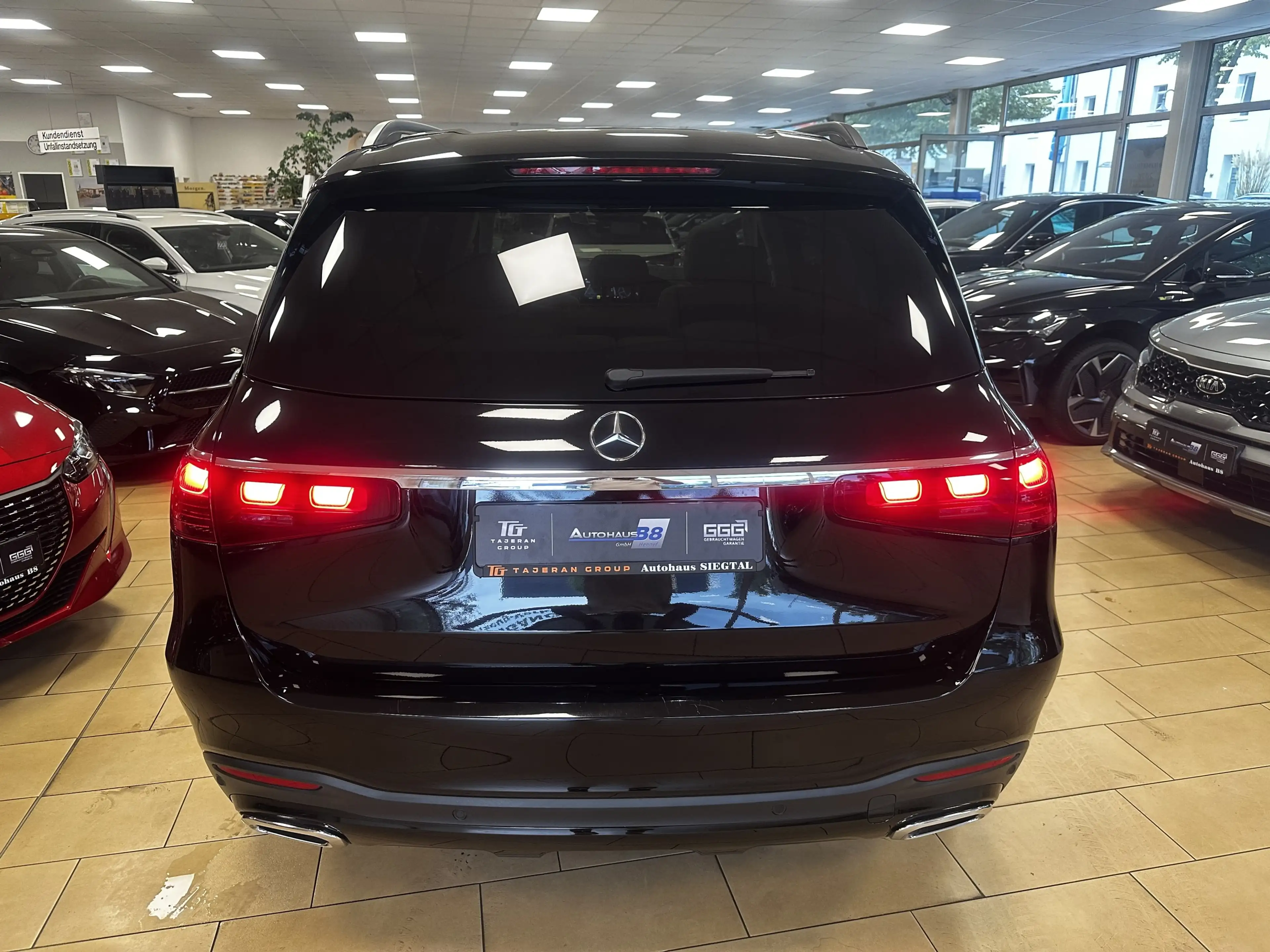 Mercedes-Benz GLS 450 AMG*Airmatic*Pano*Burmester*AHK*SHZ+BLÜ — photo 8