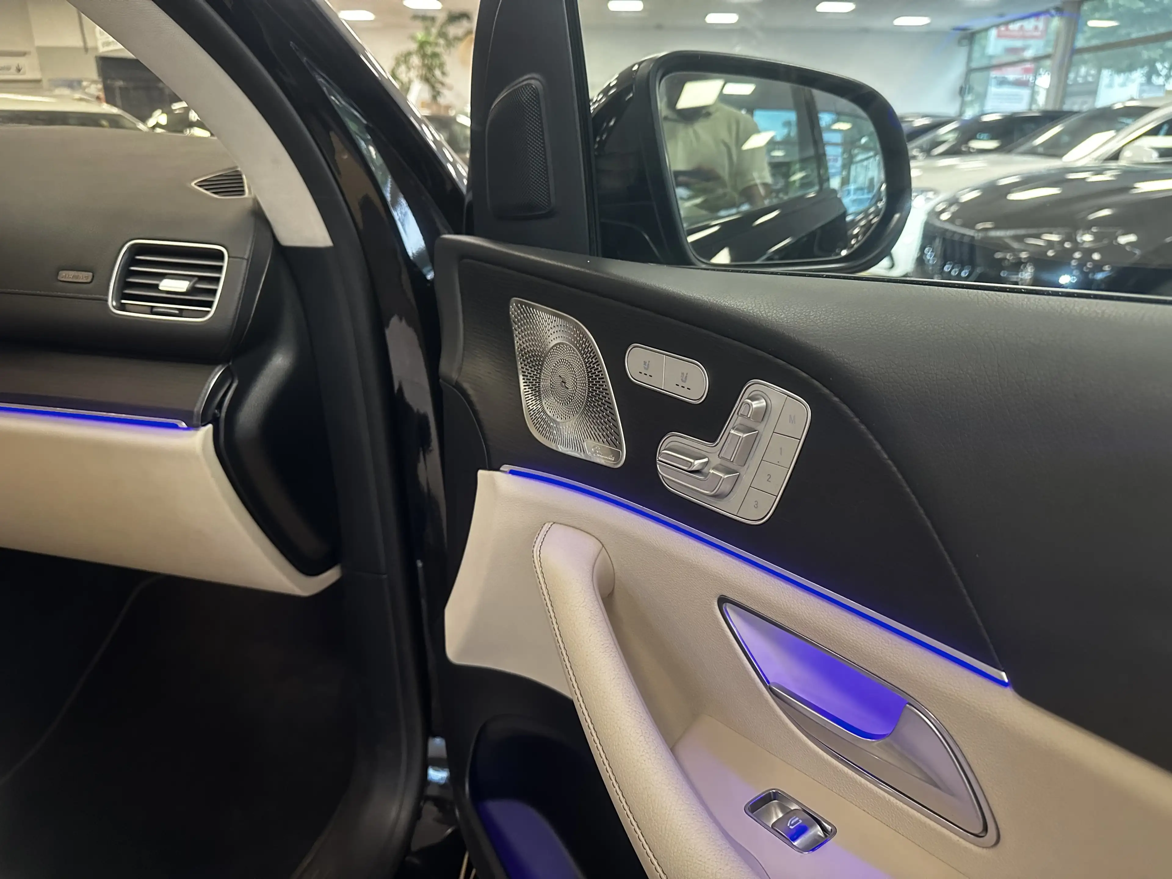 Mercedes-Benz GLS 450 AMG*Airmatic*Pano*Burmester*AHK*SHZ+BLÜ — photo 5