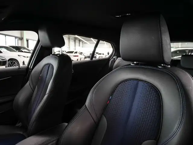 BMW 1 Series view 10
