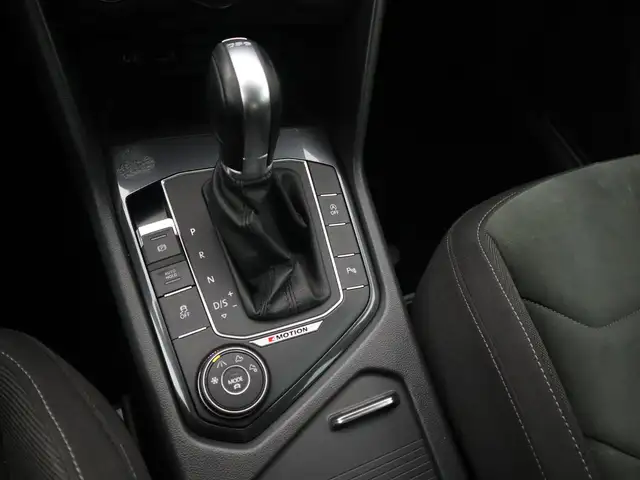 Volkswagen Tiguan view 14