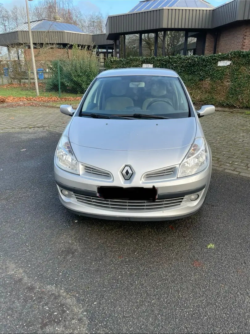 Renault Clio 1.2 16V TCE Exception Zilver - 1