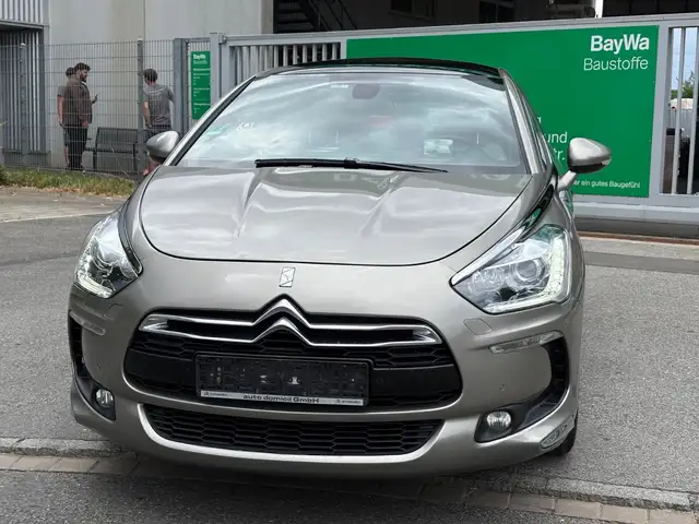 Citroen DS5 HDi 165 SportChic MASSAGE*Panorma*NAVI*XENON*