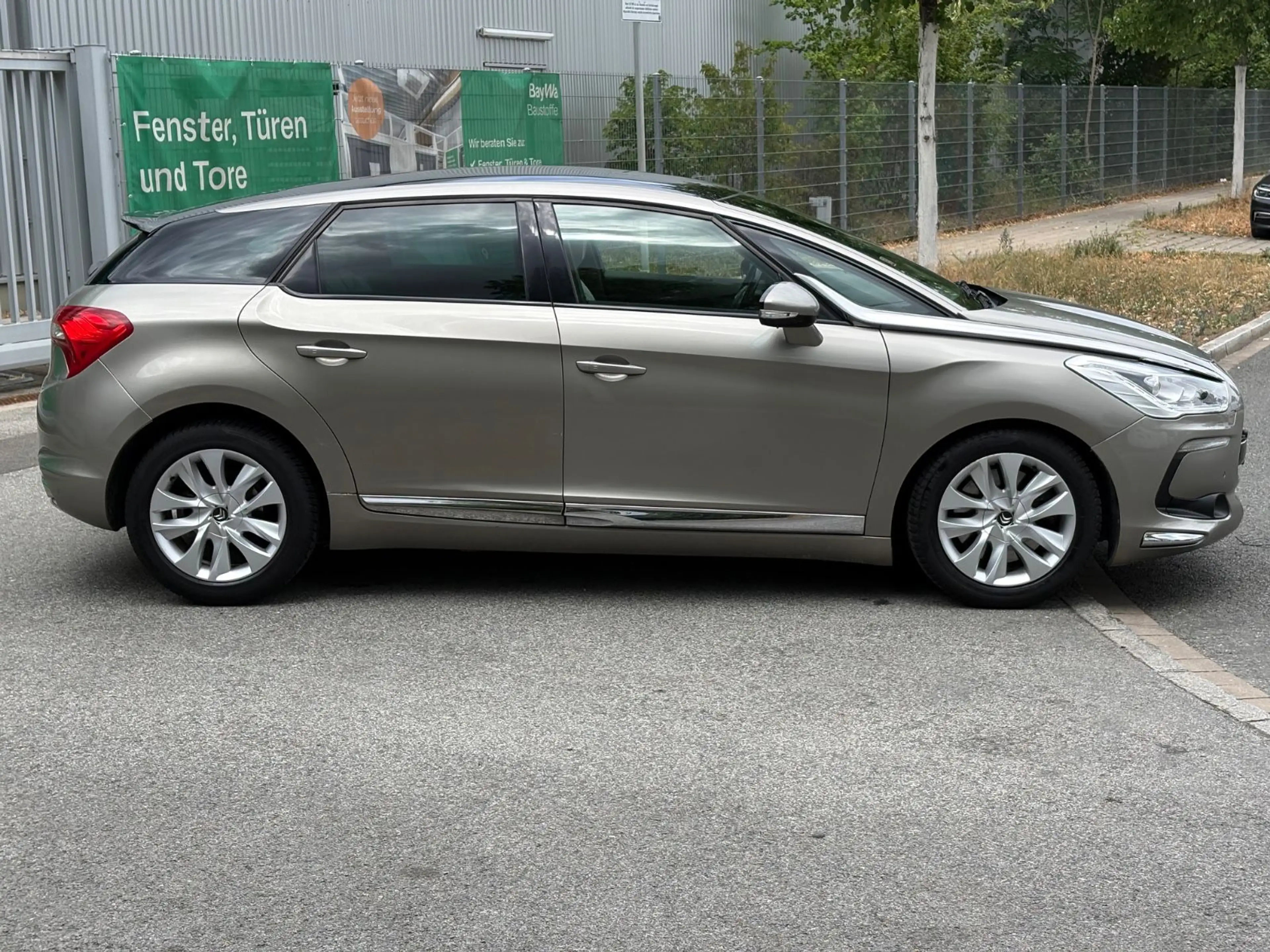 Citroen DS5 HDi 165 SportChic MASSAGE*Panorma*NAVI*XENON* — photo 3