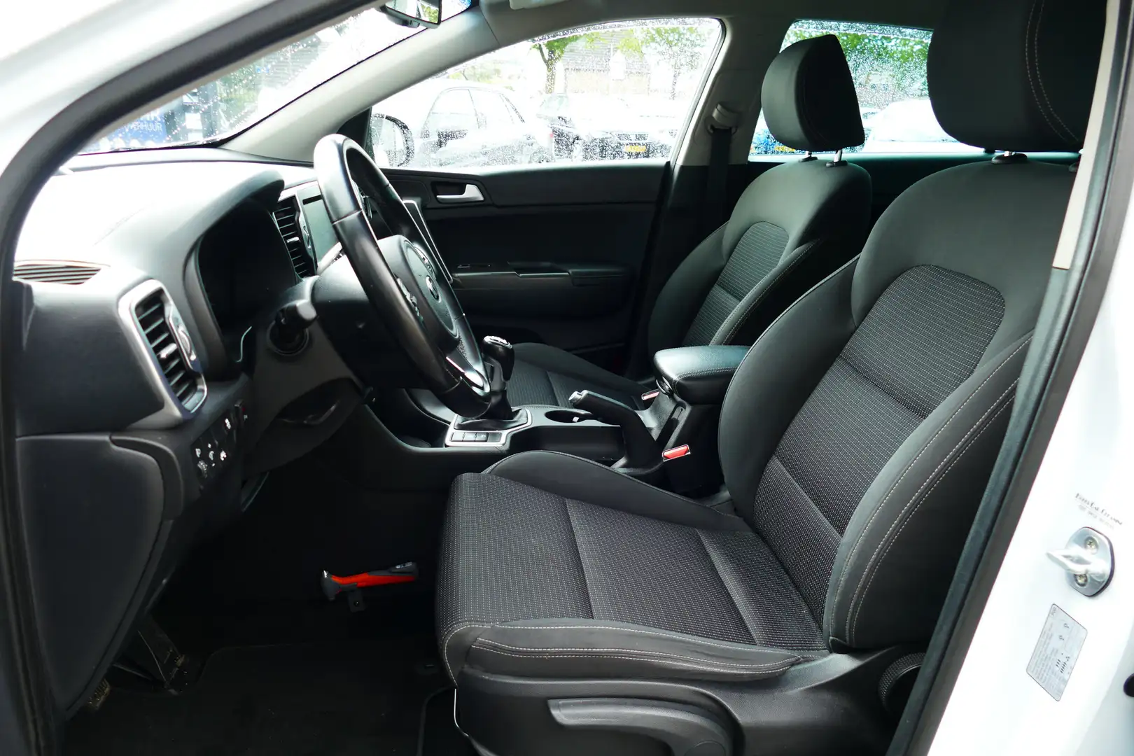 Kia Sportage 1.6 GDI First Edition. Camera, Navi, Clima, 19"LMV Blanco - 2