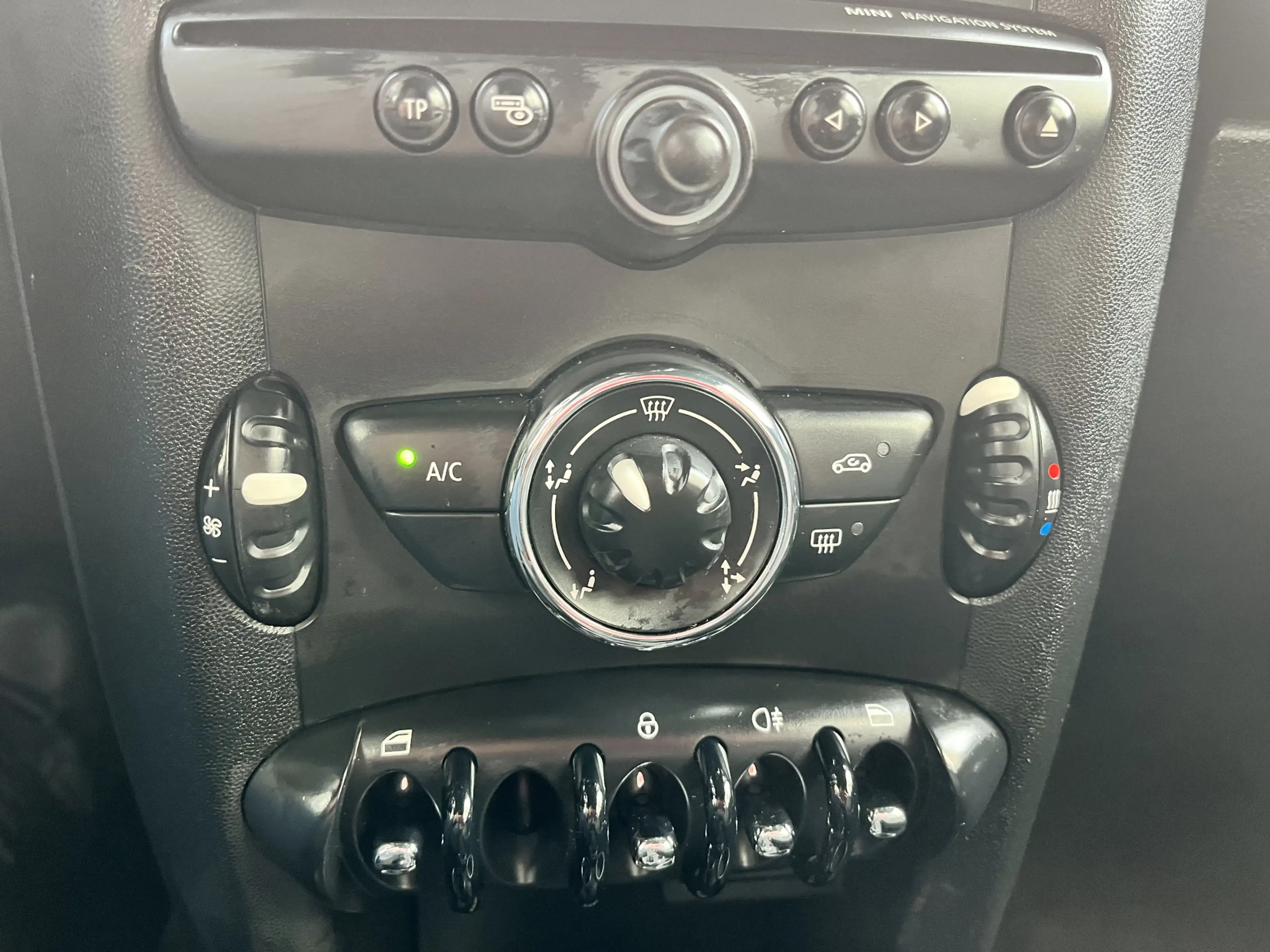 MINI One Clubman Mini 1.6 Final Edition — photo 13