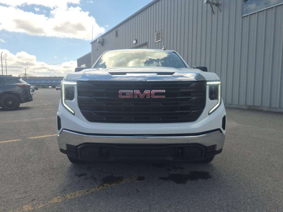 2025 GMC Sierra 1500 Pro cabine multiplace 4RM 157 po — снимка 1