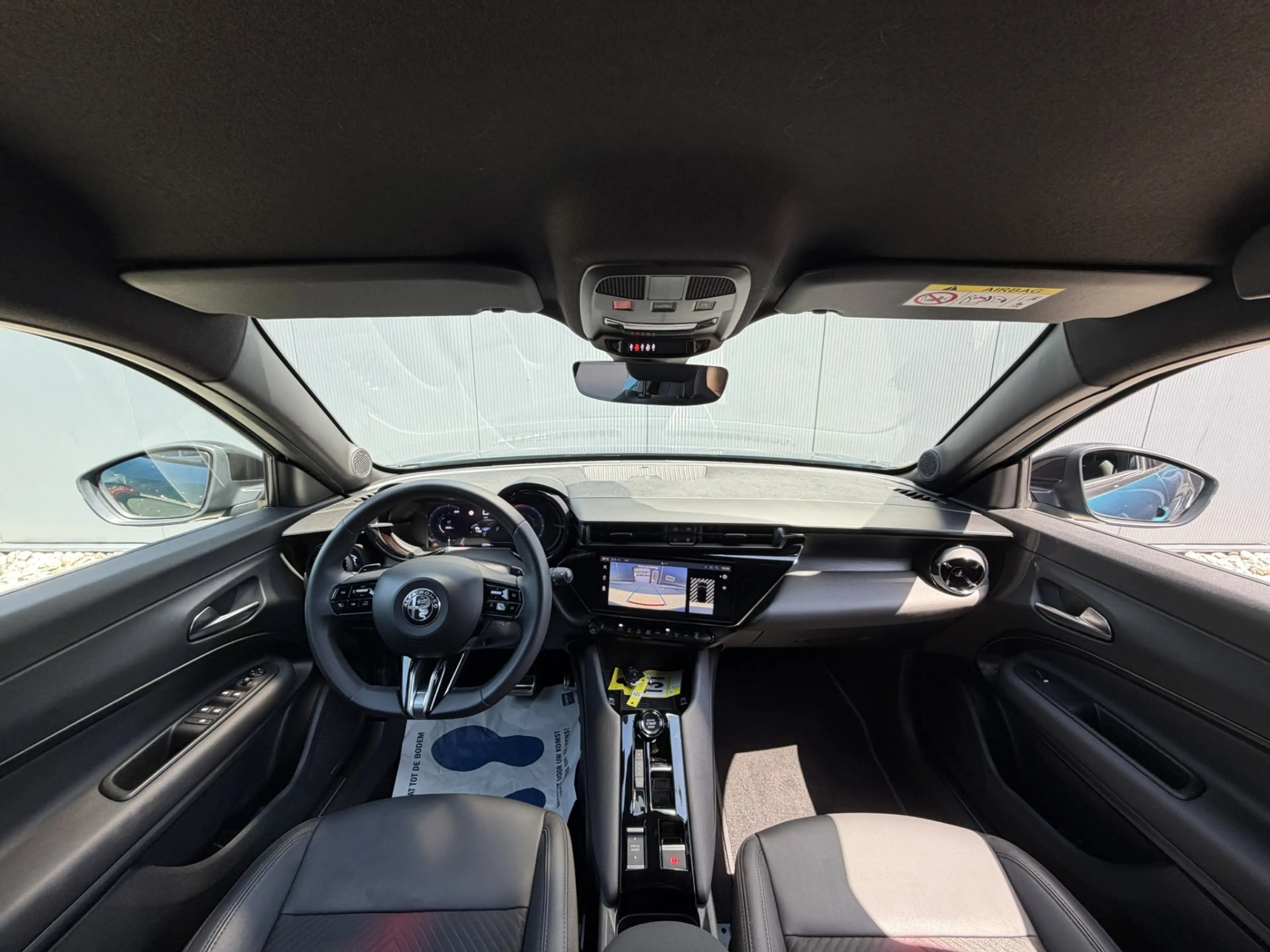 Alfa Romeo Junior 1.2 Turbo Hybrid Ibrida Speciale | Automaat | Pack — photo 4