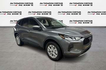 Active   HEATED SEATS  POWER LIFTGATE  AWD